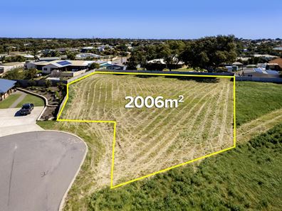12 Macranda Place, Woorree WA 6530