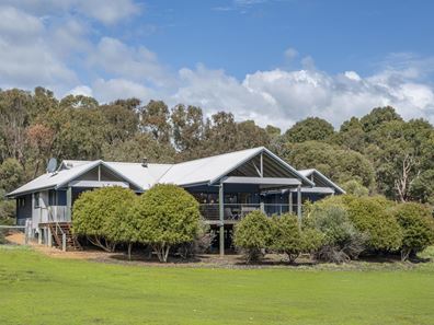 32 Koorabin Drive, Yallingup WA 6282