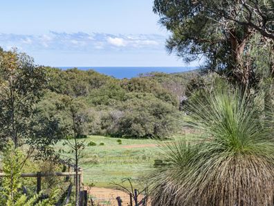 130 Sonning Loop, Yallingup WA 6282