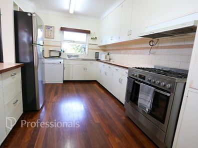 18 Corry Street, Esperance WA 6450