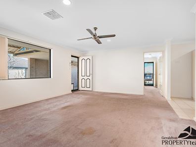 9 Rolland Drive, Mount Tarcoola WA 6530