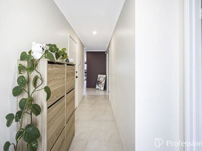 13 Goodenia Vista, Byford WA 6122