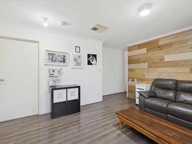 5 Sanford Court, Lockridge WA 6054