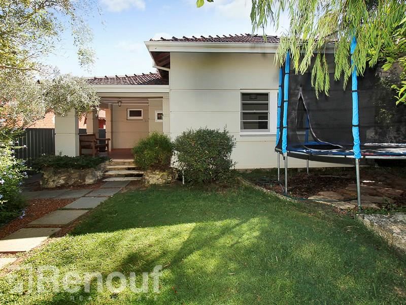 52 Hawkstone Street, Cottesloe WA 6011