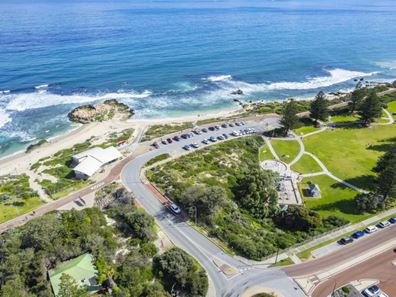 43 King Albert Road, Trigg WA 6029