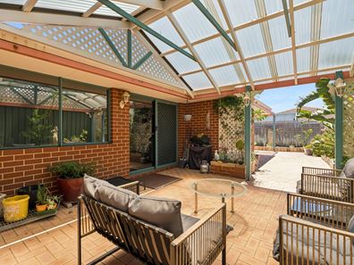34 Rothesay Heights, Mindarie WA 6030