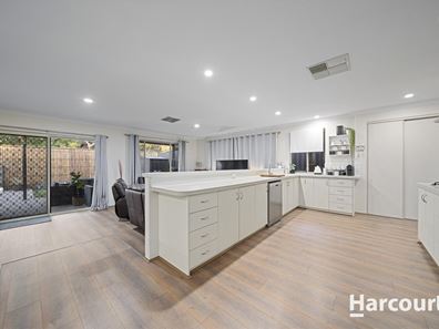 25 Eastleigh Loop, Currambine WA 6028