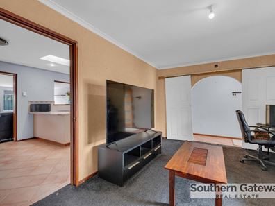 6 Talwin Court, Kelmscott WA 6111