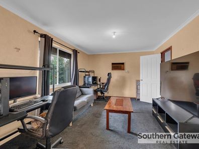 6 Talwin Court, Kelmscott WA 6111