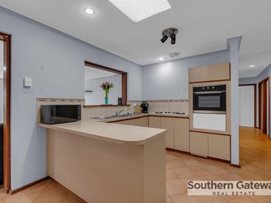 6 Talwin Court, Kelmscott WA 6111