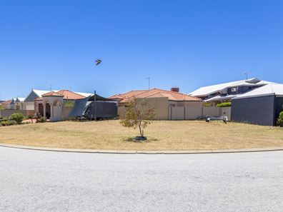 Lot 1, 20 Rialto Place, Halls Head WA 6210