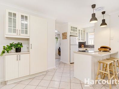 55 Victoria Parade, Midvale WA 6056