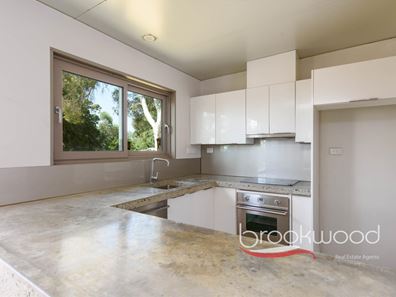 9 Old York Road, Greenmount WA 6056