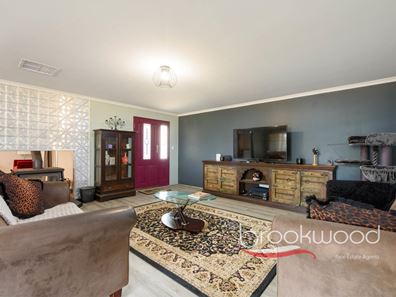 33 Tamarillo Court, Bakers Hill WA 6562