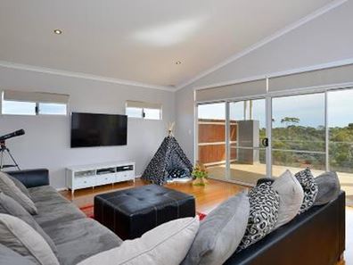48 Tumbarri Way, Hannans WA 6430