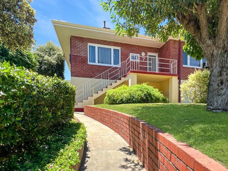 7 Beagle Street, Mosman Park WA 6012