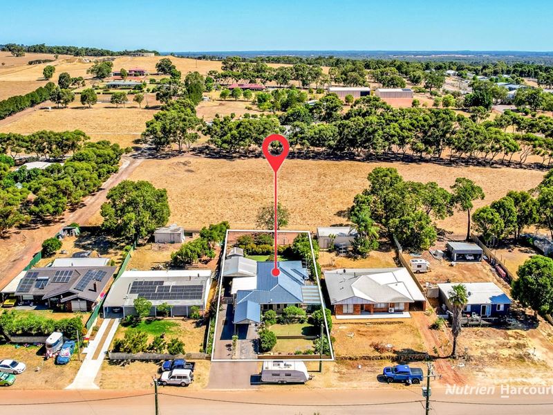 13 Old Mooliabeenee Road, Gingin WA 6503