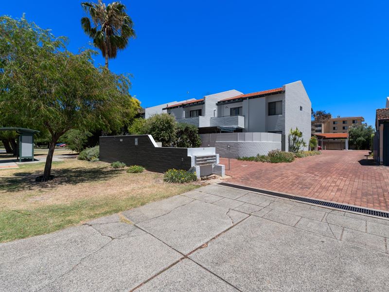 5/2 Manning Terrace, South Perth WA 6151