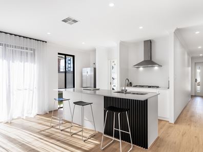 31 Eremophila Street, Sinagra WA 6065