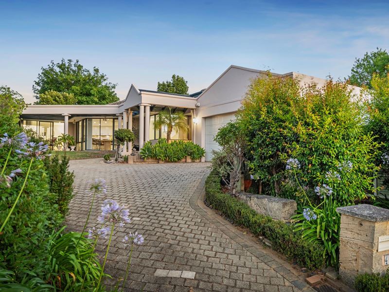 4 Bromilow Green, Mount Claremont WA 6010