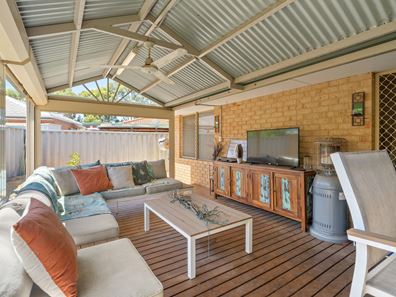 2 Moreton Court, Erskine WA 6210