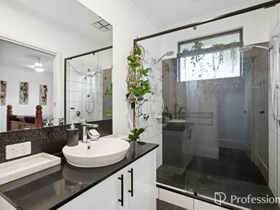 15 Wida Way, Byford WA 6122
