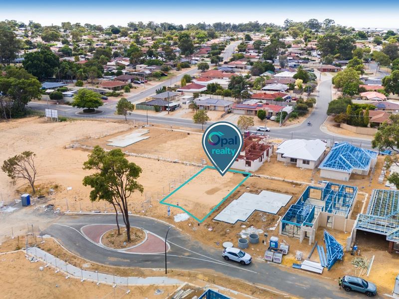 28 Lechenaultia Way, Kwinana Town Centre WA 6167
