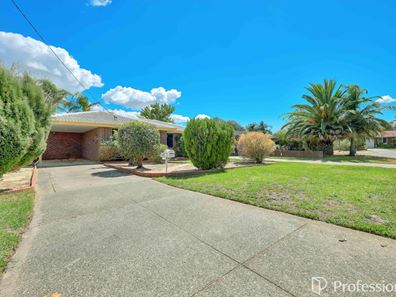 12 Geebung Street, Maddington WA 6109
