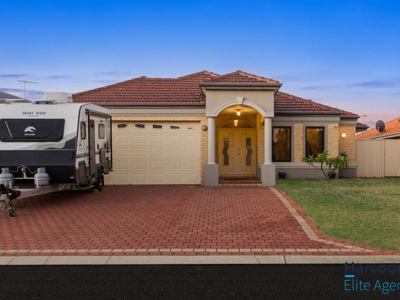 14 Coniston Bend, Waikiki