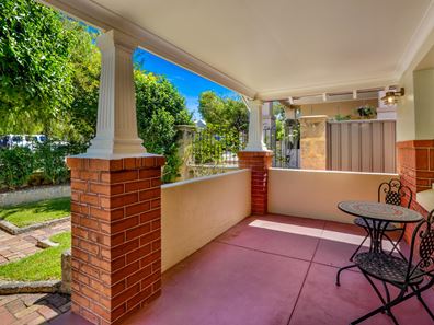 128 Shakespeare Street, Mount Hawthorn WA 6016