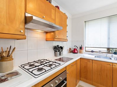 5/1 Wall Street, Maylands WA 6051