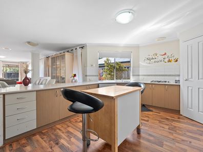 22 Flame Tree Loop, Baldivis WA 6171