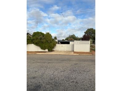 22 Macartney Street, York WA 6302