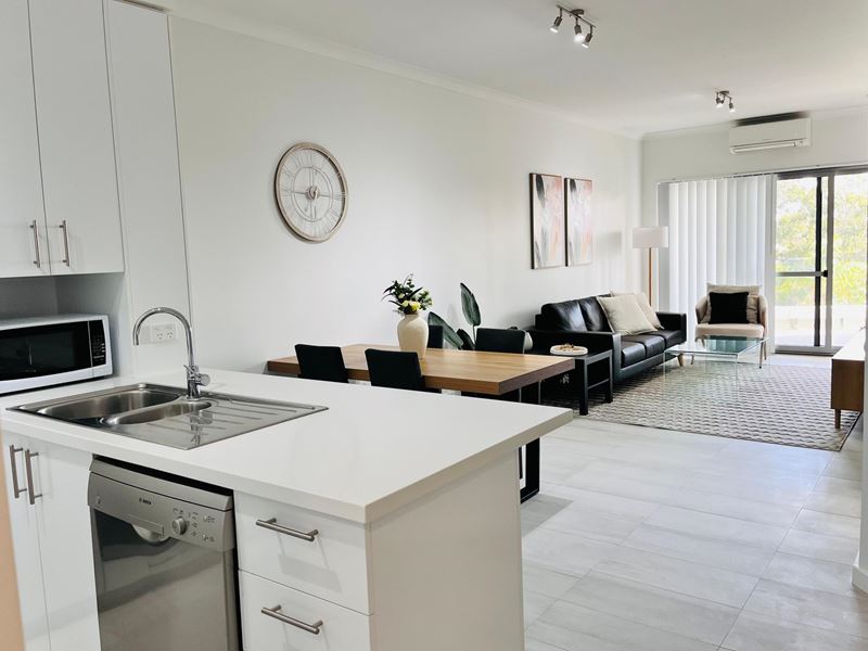 14/8 Bragor Place, Ardross