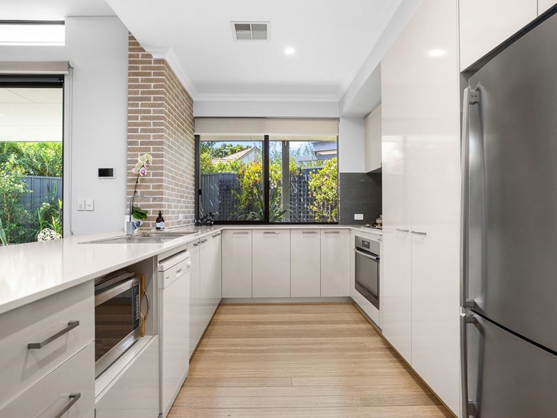 7B Matsen Close, Booragoon WA 6154