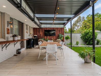 8A Fifth Road, Armadale WA 6112