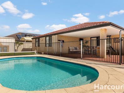 13 Royston Way, Lakelands WA 6180