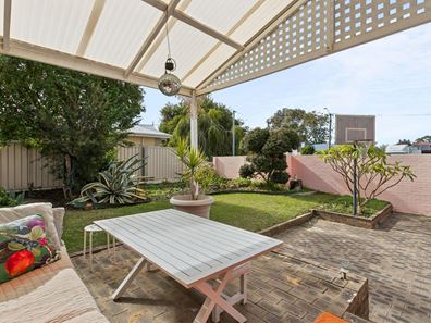 14 Clarke Way, Bassendean WA 6054