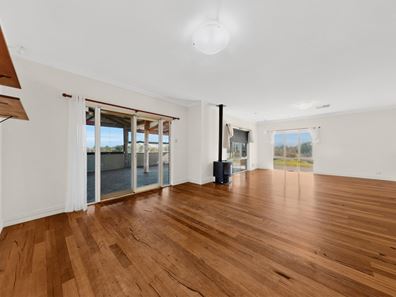 145 Solomon Rd, Jandakot WA 6164