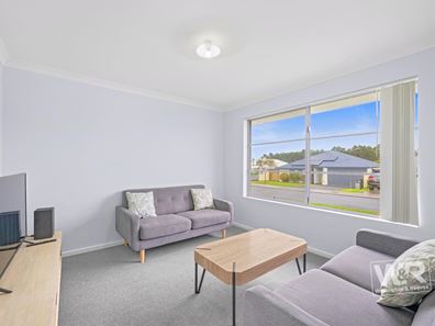 63 Radiata Drive, Mckail WA 6330