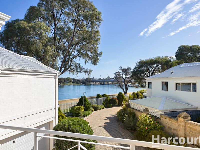 10/3 Leslie Street, Dudley Park WA 6210