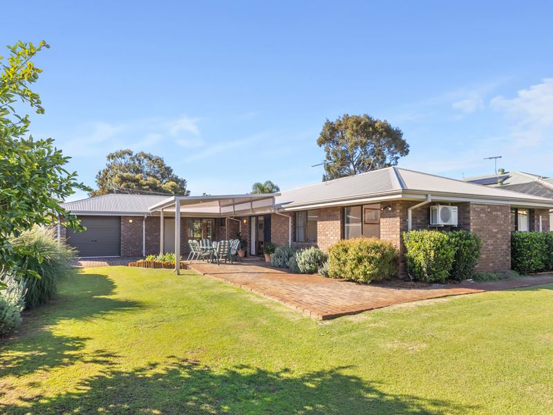 4 Rummer Way, Bateman WA 6150