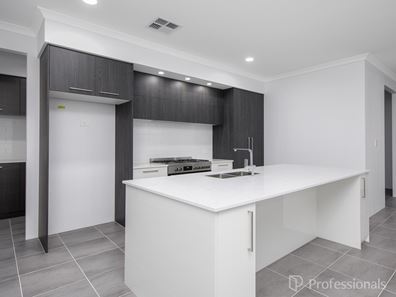 7 Douglas Road, Alkimos WA 6038