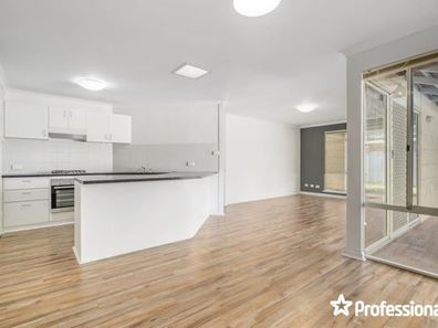 4 Duclas Place, Sunset Beach WA 6530