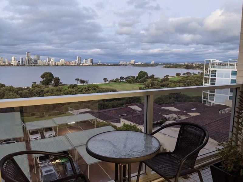 25/160 Mill Point Road, South Perth