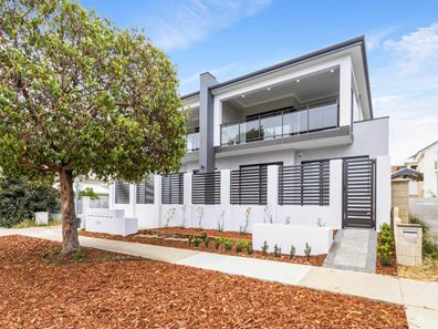 1/108 Duke Street, Scarborough WA 6019