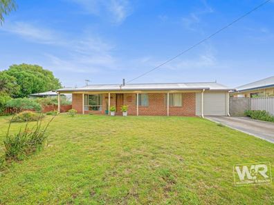 7 Gordon Street, Little Grove WA 6330