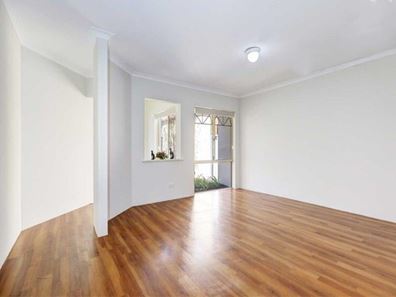 61A Coolgardie St, St James WA 6102