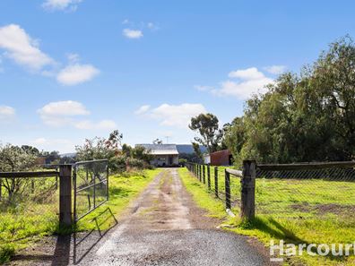 40 Coral Park Drive, North Dandalup WA 6207