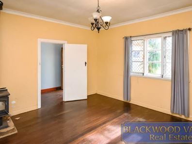 29 Barron Street, Boyup Brook WA 6244